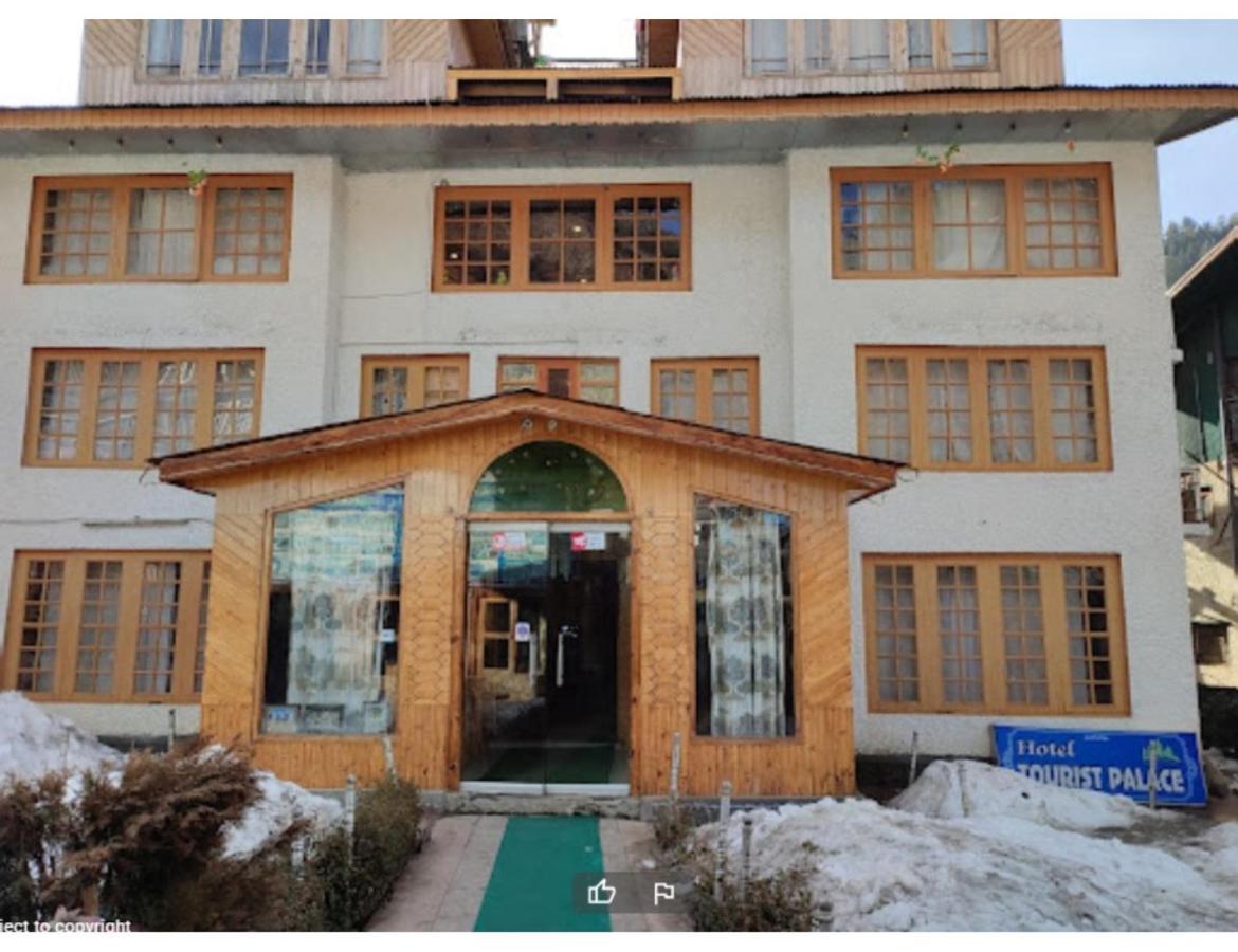 Tourist Palace,
