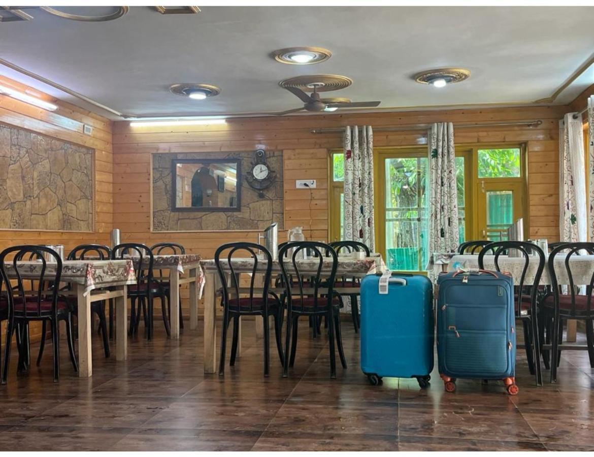 New Tourist Palace, Homestay Pahalgam
