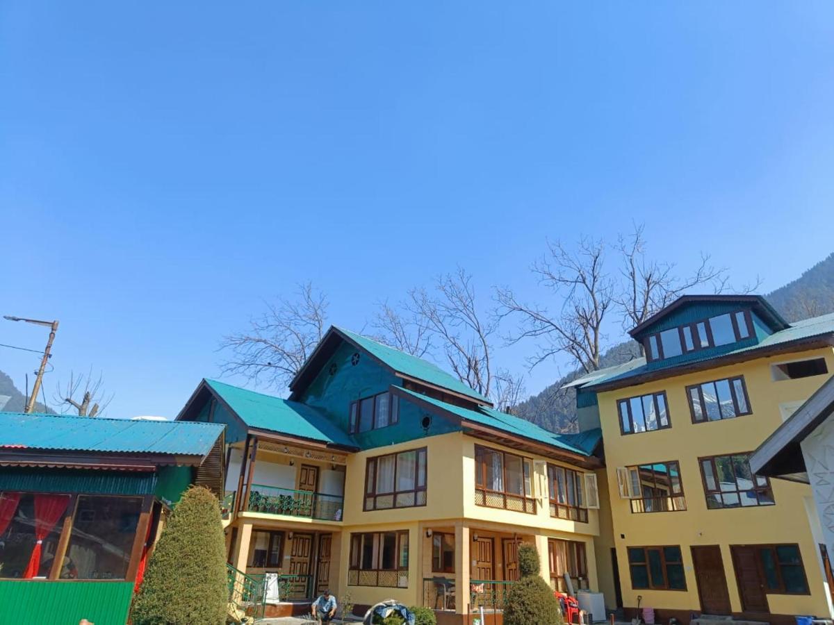 Alpine K22 Hotel 2*