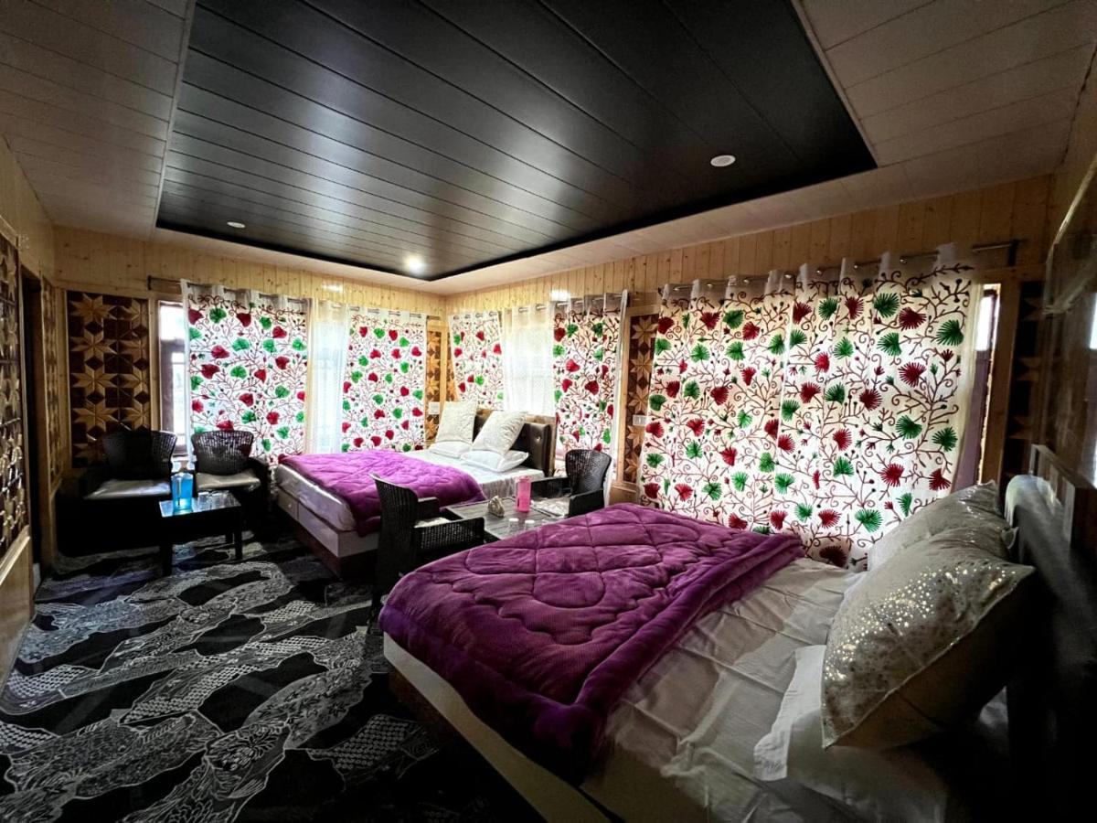 Star Hotel