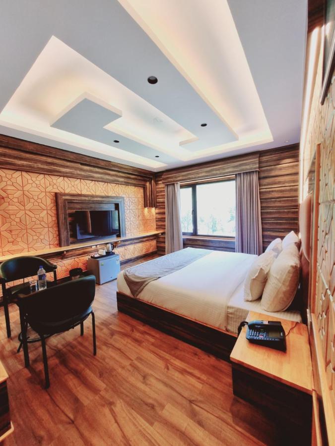 Hotel White Water 4*