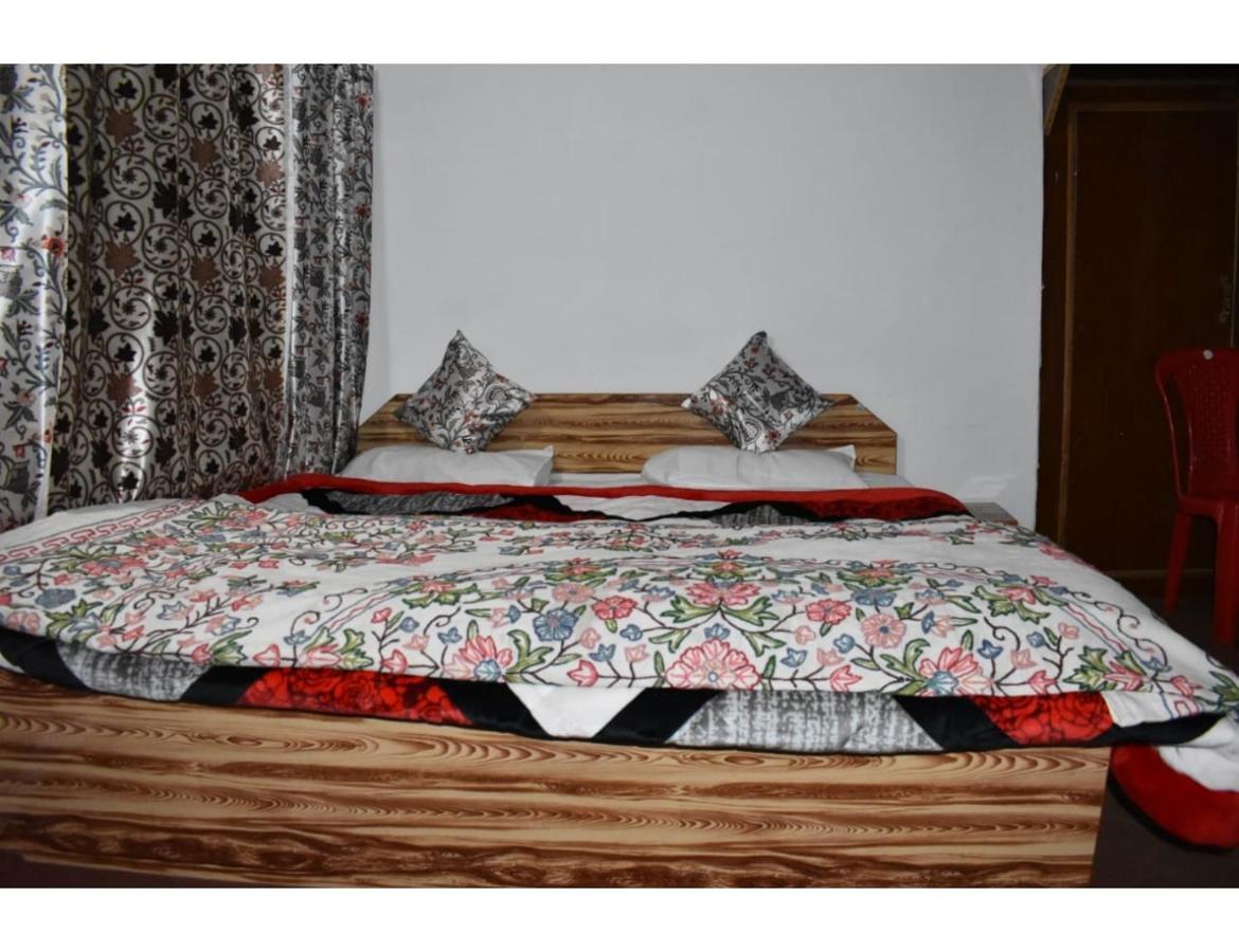 Homestay Snow Peak Guest House,