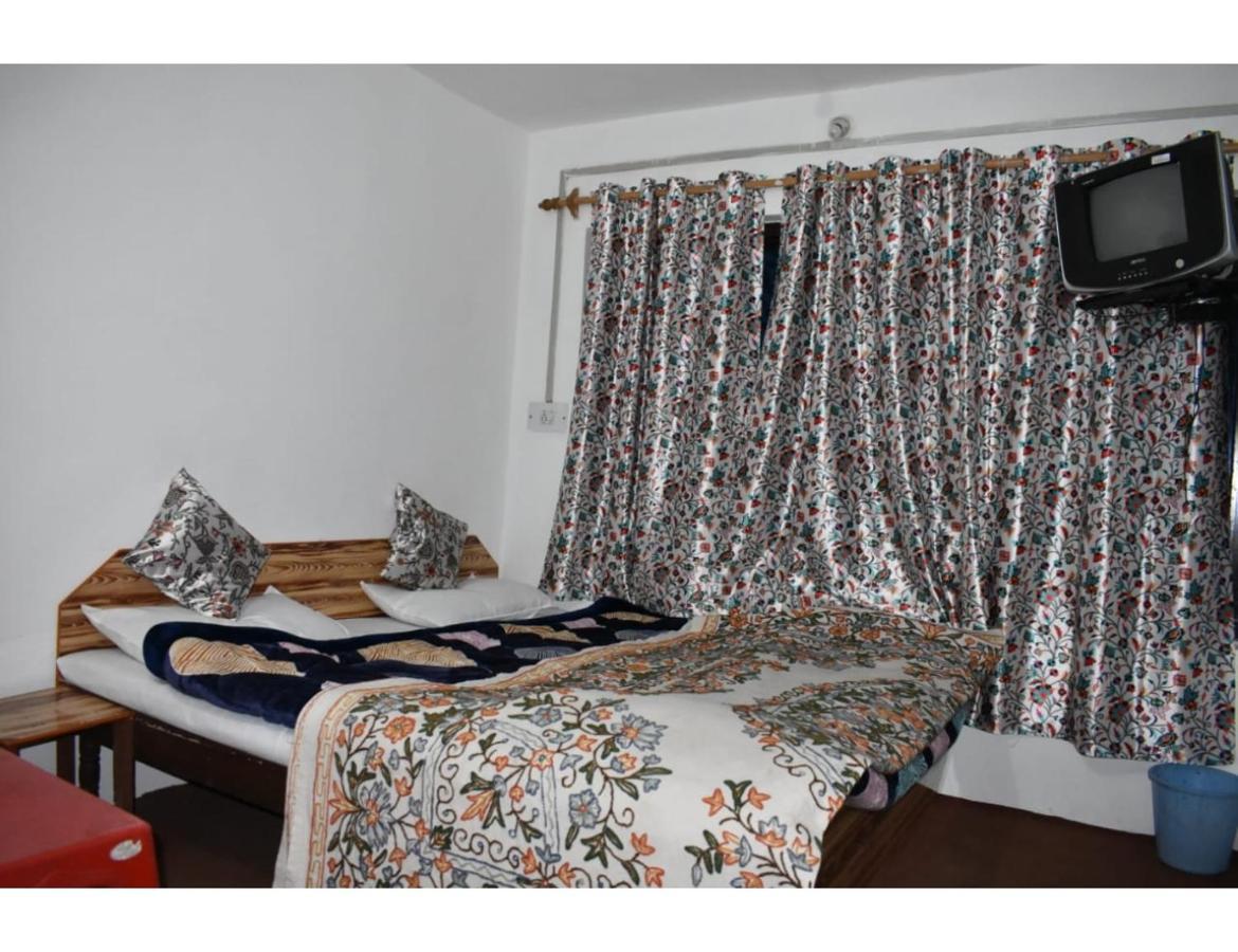 Homestay Snow Peak Guest House, Pahalgam