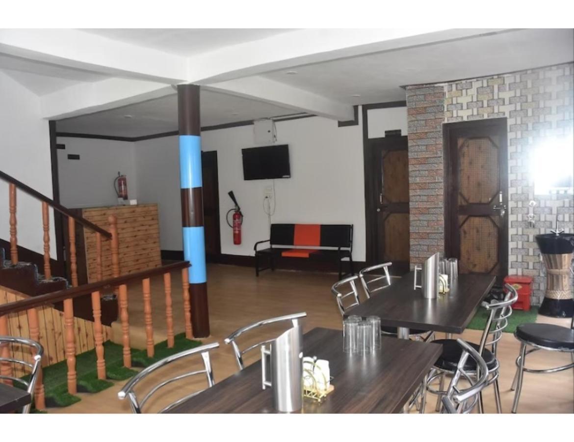 Homestay New Relax Inn, *
