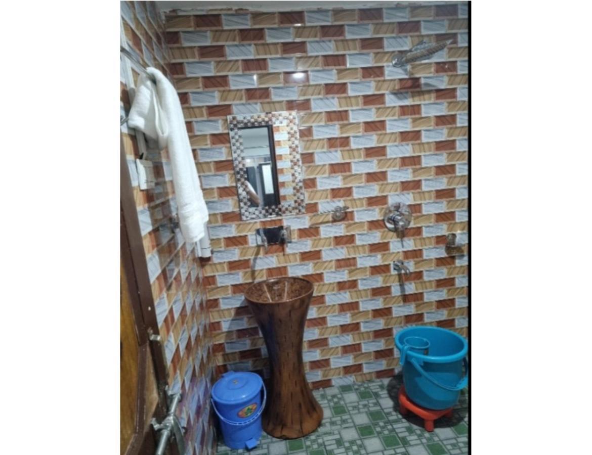 Homestay New Relax Inn, *