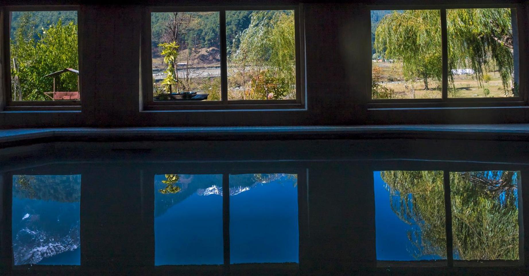 Hotel Pahalgam Hotel 5*