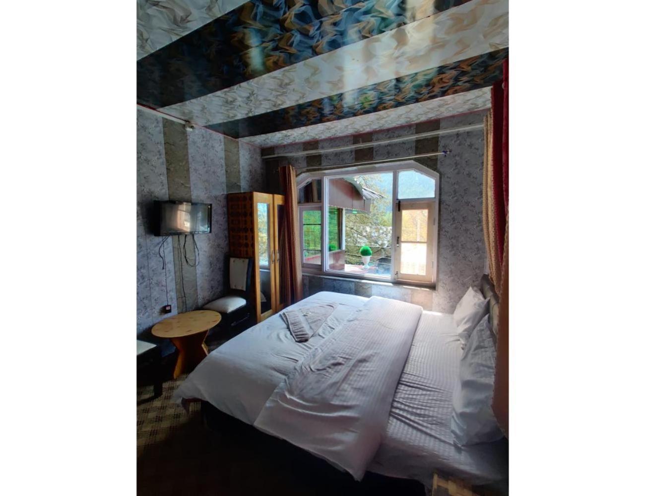 Blue Diamond Guest House,pahalgam