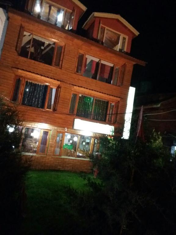 Hotel Palestine