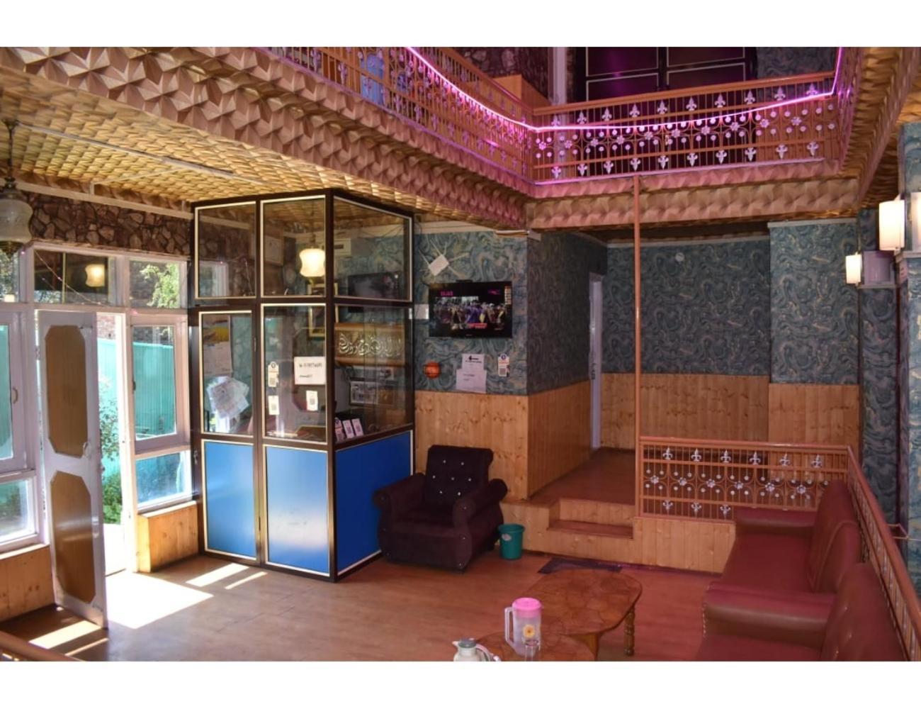 Pine View Resort, Homestay Pahalgam
