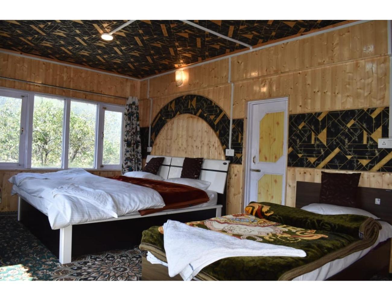 Homestay Pine View Resort, Pahalgam