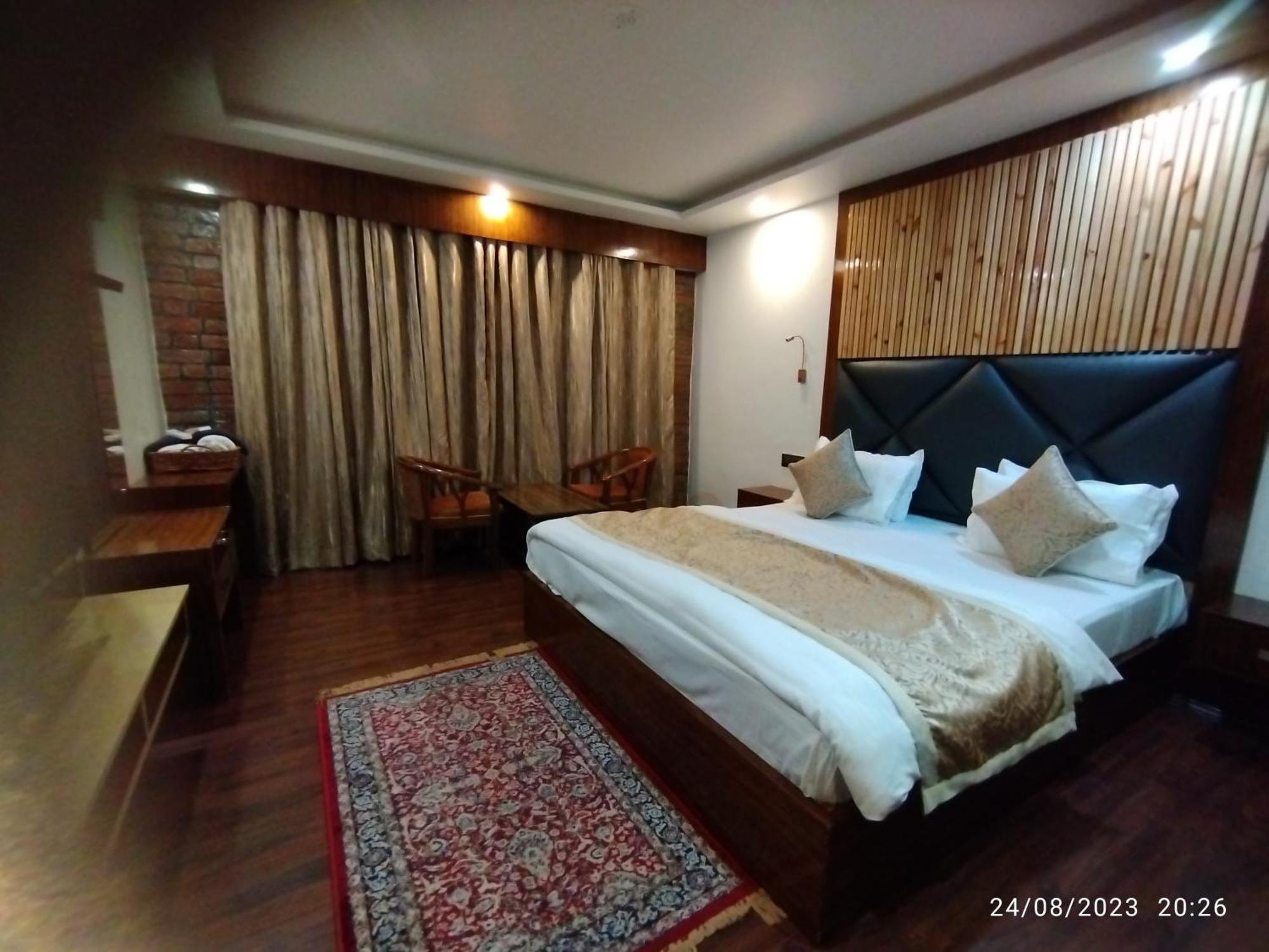 Lidder Palace Hotel Pahalgam