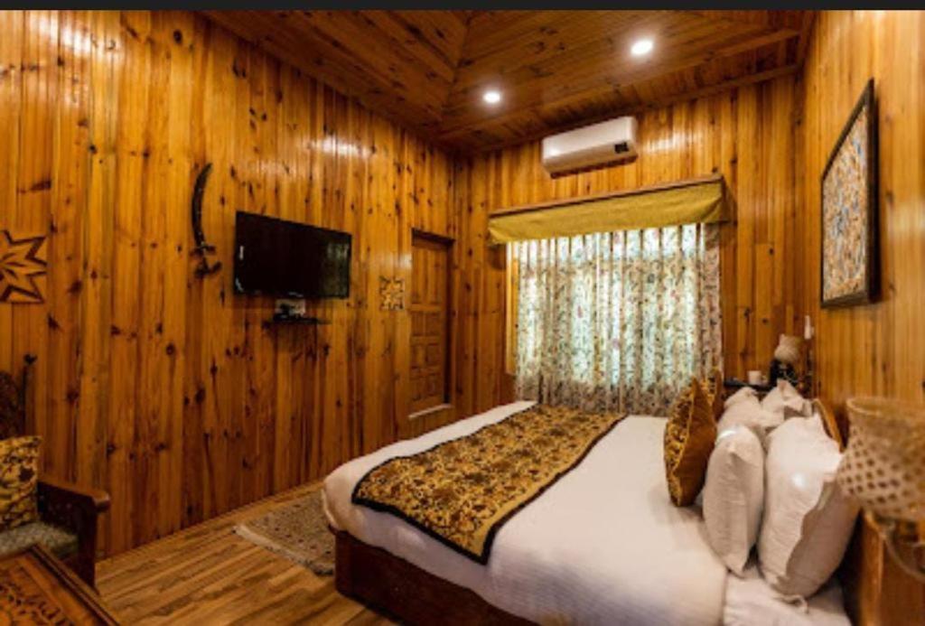 Sojourn Hotel Pahalgam