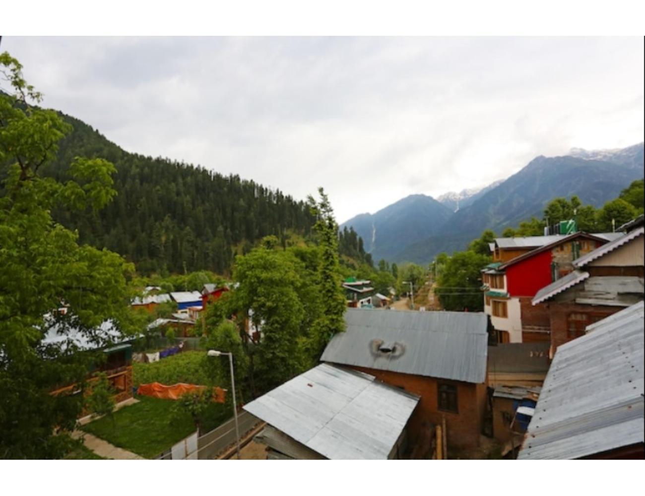 New Tourist Palace, * Pahalgam