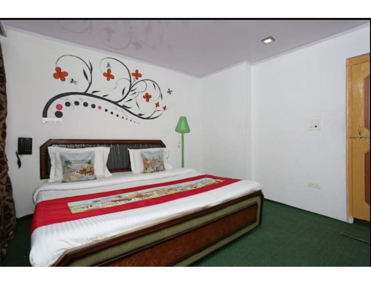 New Tourist Palace, Homestay Pahalgam