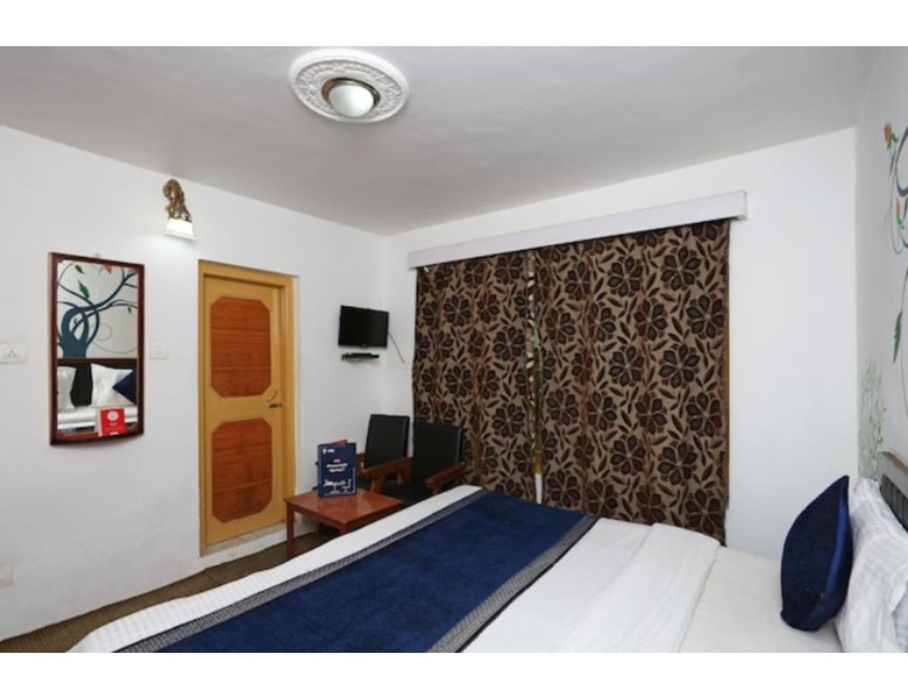New Tourist Palace, Pahalgam