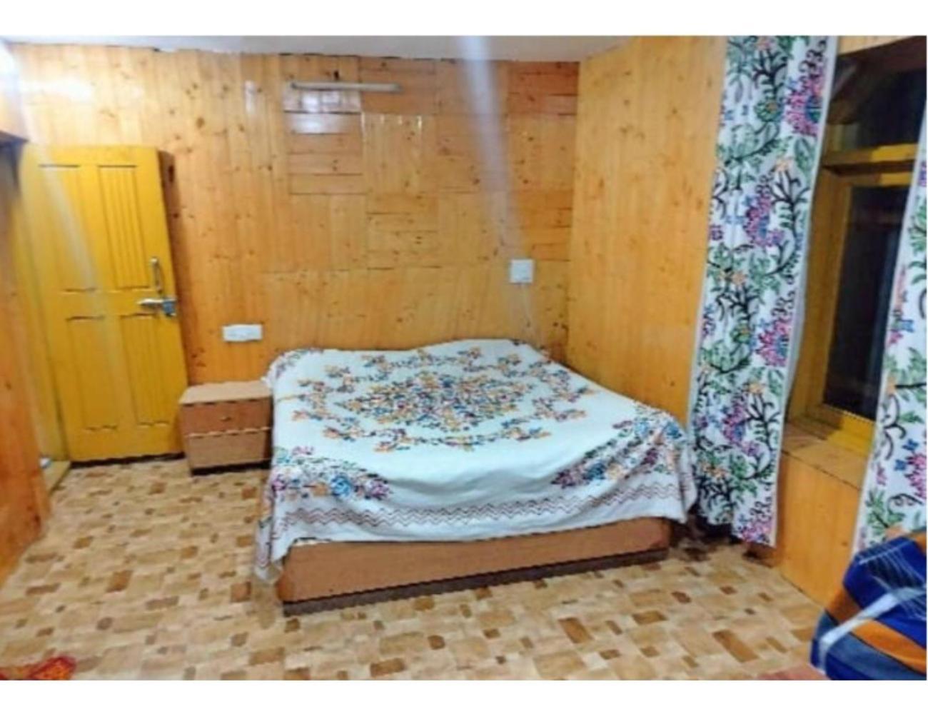 Kesar Hotel, Homestay