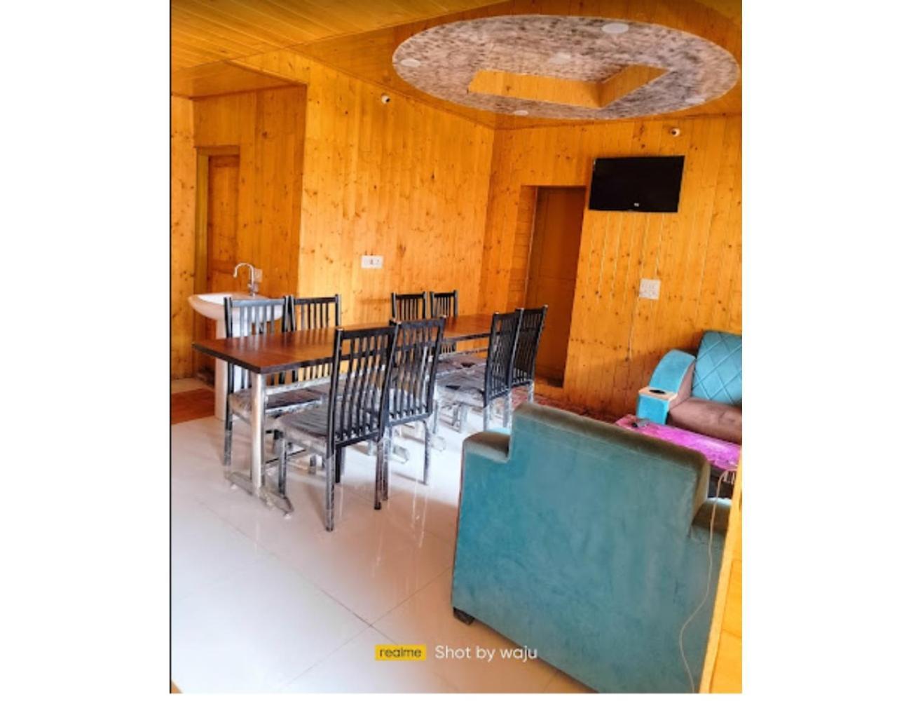 Kesar Hotel, Homestay