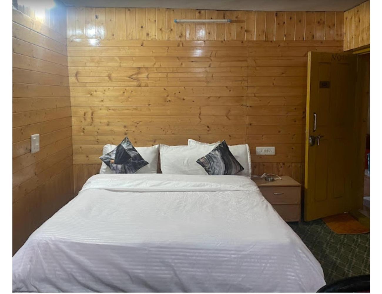 Kesar Hotel,