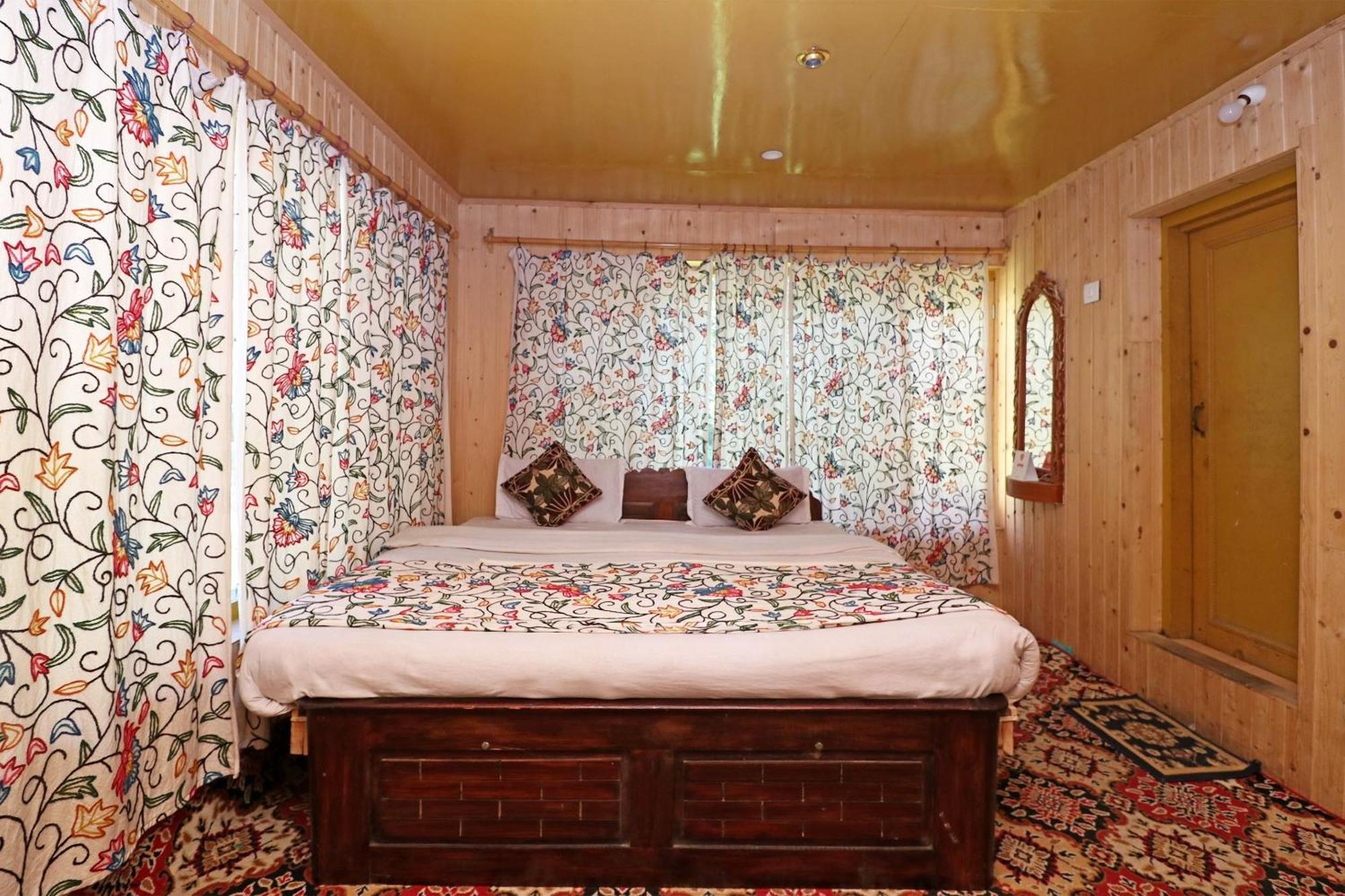 O Bright Palace Hotel 3*