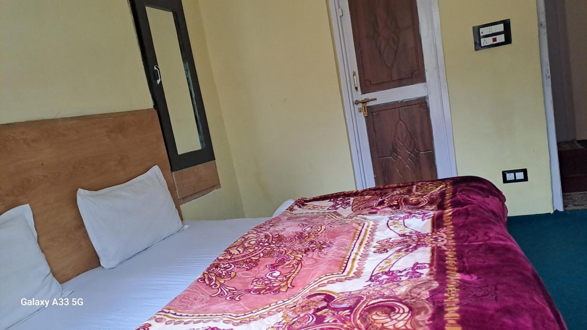 Al-ayaan * Pahalgam