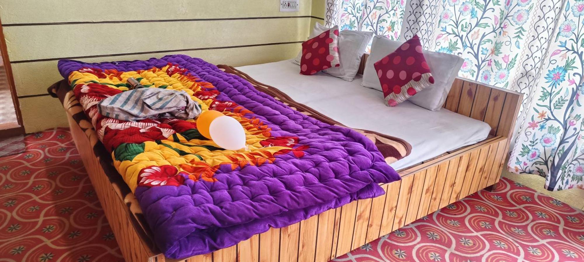 Guest house New Snow View Pahalgam