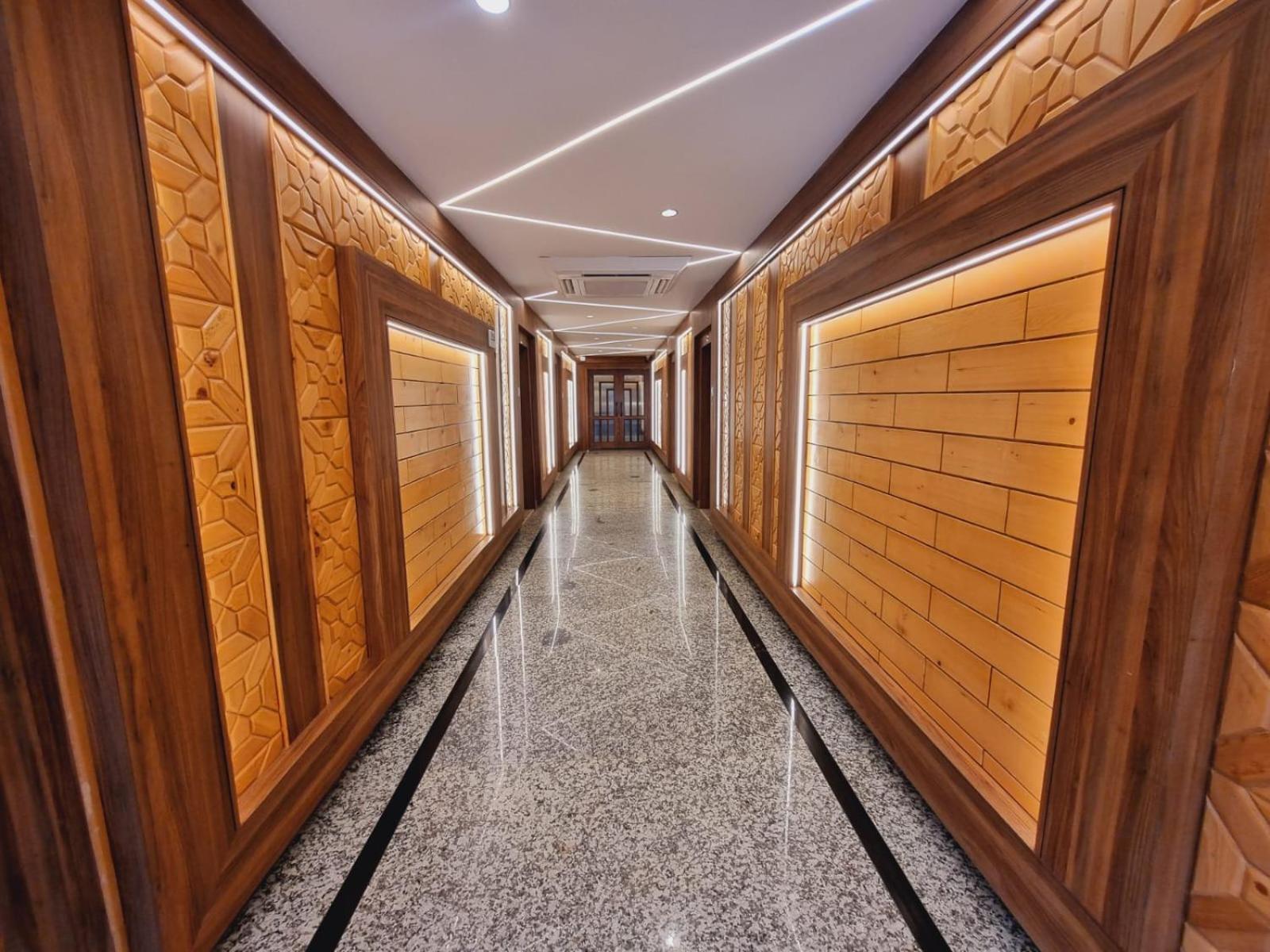 Hotel White Water Pahalgam