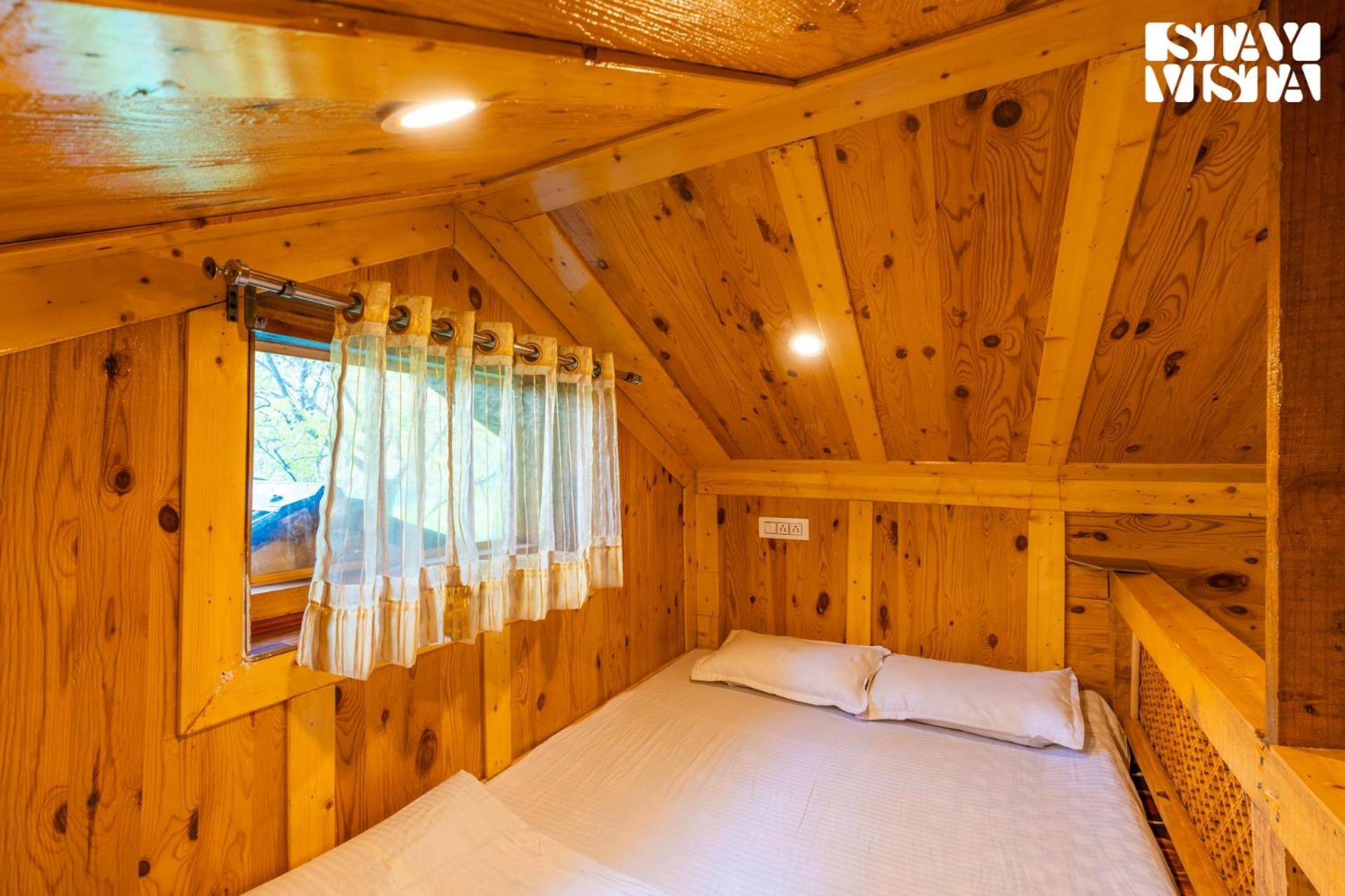 Stayvista At Maryam - Pet-friendly With Alfresco Dining, Bbq, Bonfire Villa Pahalgam