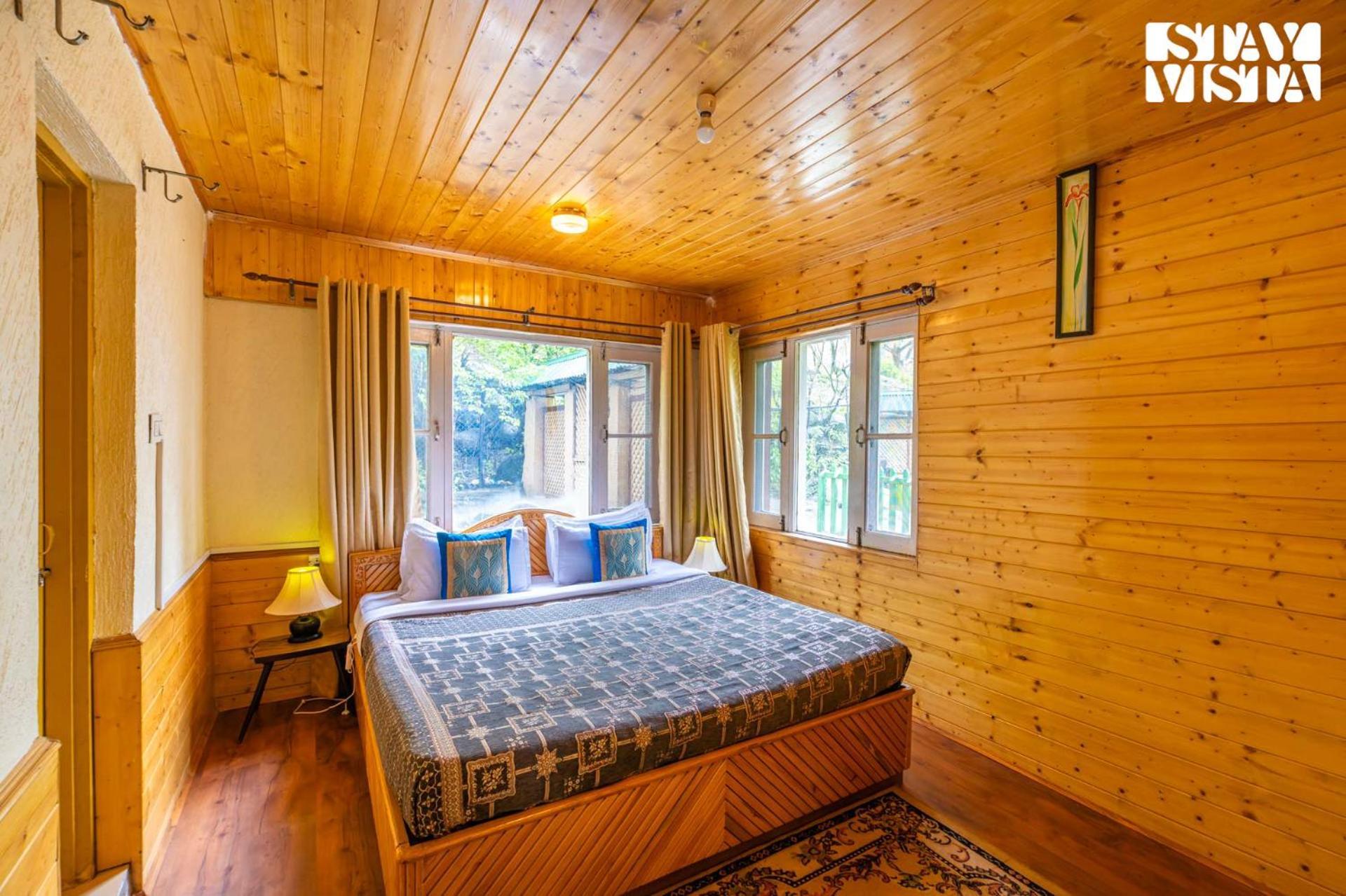 Stayvista At Maryam - Pet-friendly With Alfresco Dining, Bbq, Bonfire Pahalgam