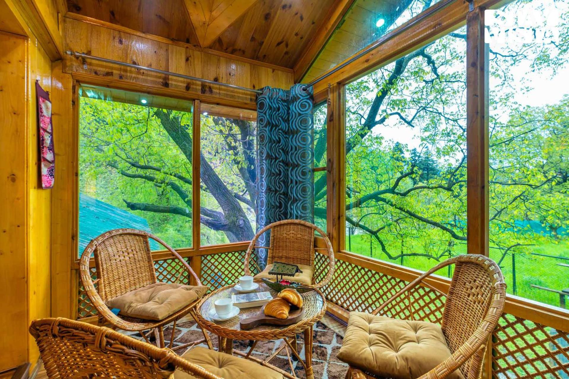 Stayvista At Maryam - Pet-friendly With Alfresco Dining, Bbq, Bonfire Villa Pahalgam
