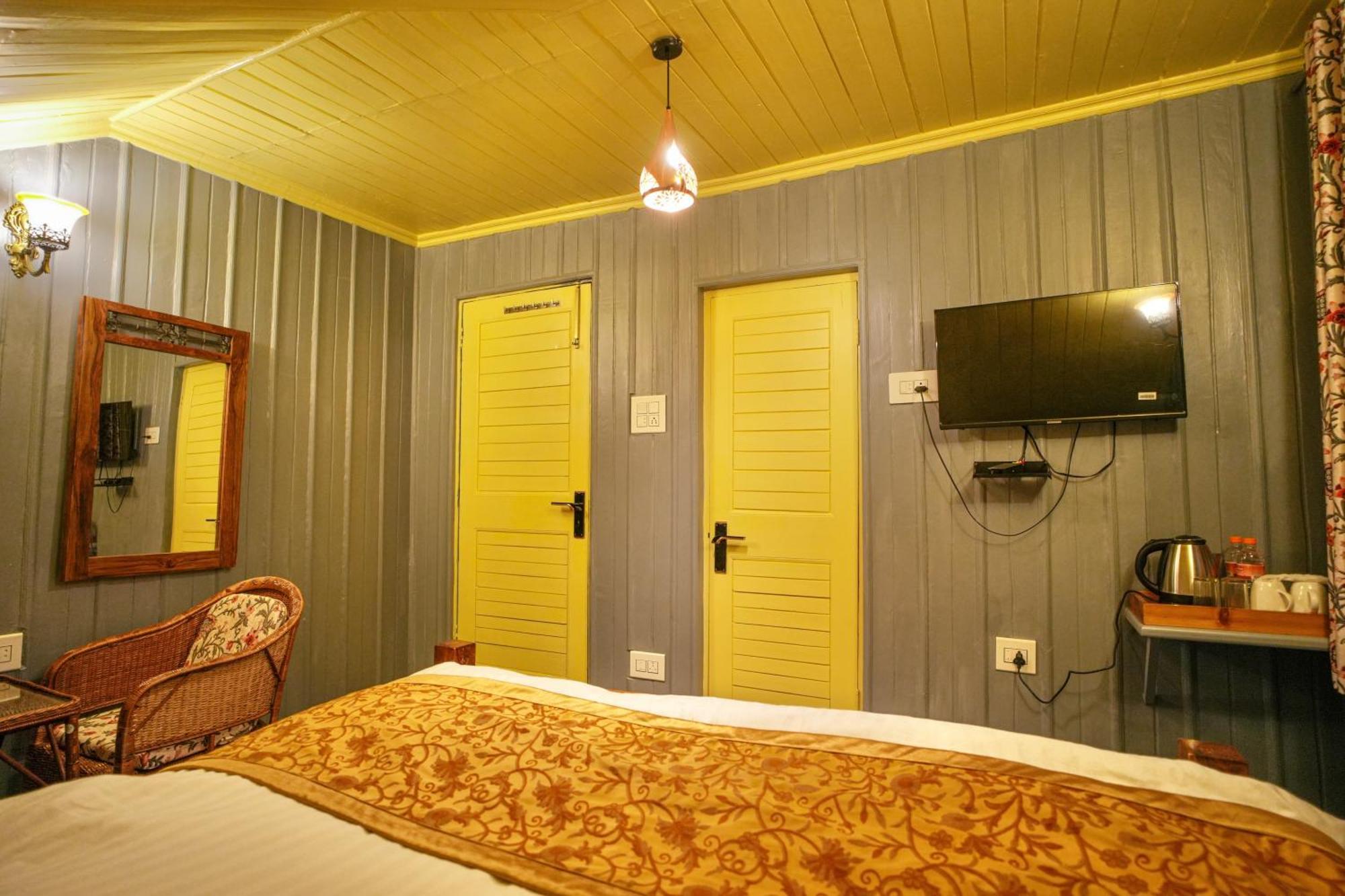 Little Silver Hotel 3*