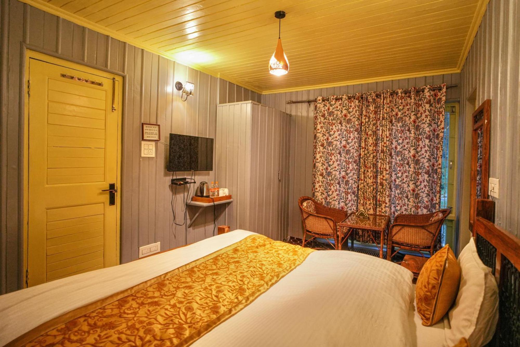 Little Silver Pahalgam