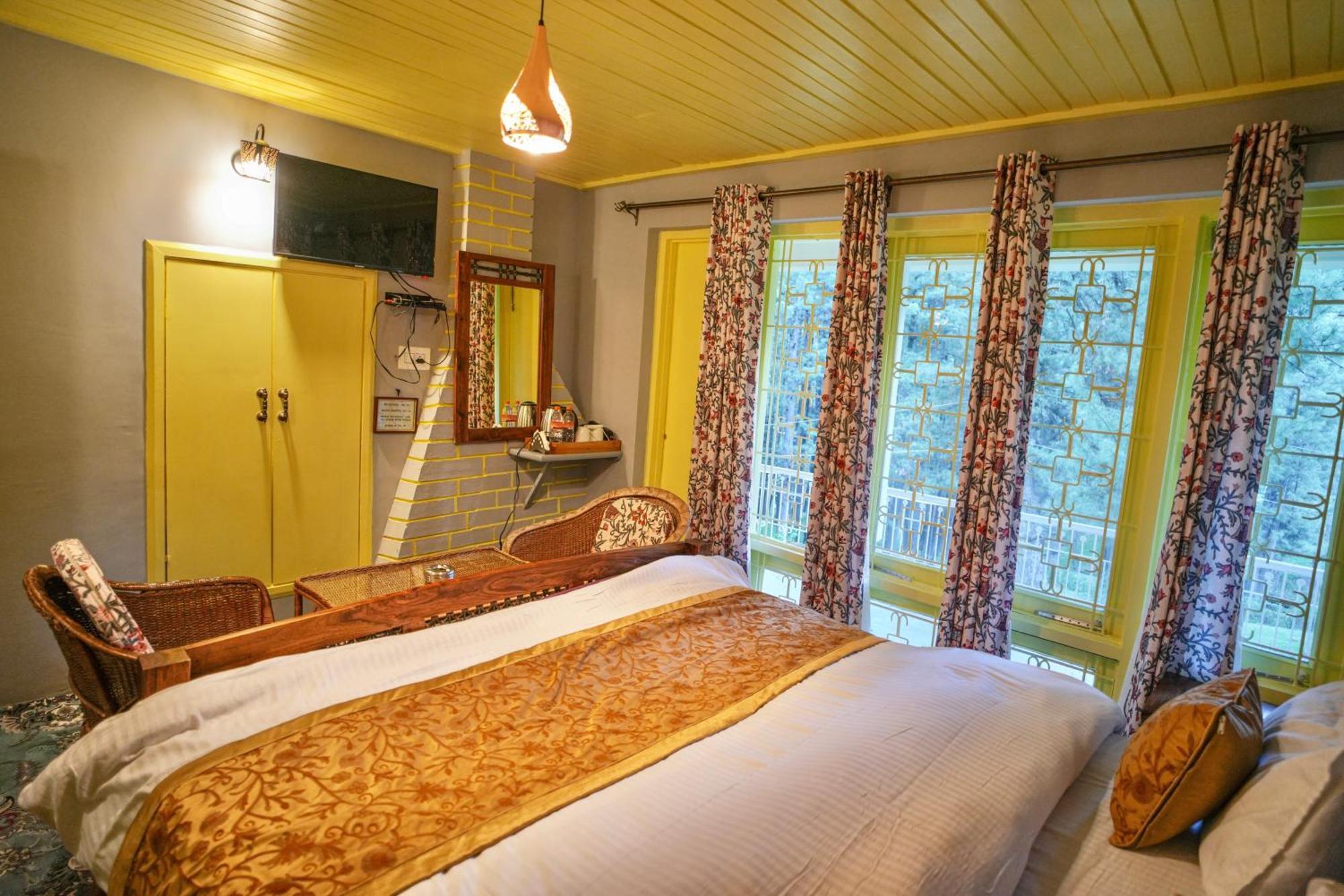 Little Silver 3* Pahalgam