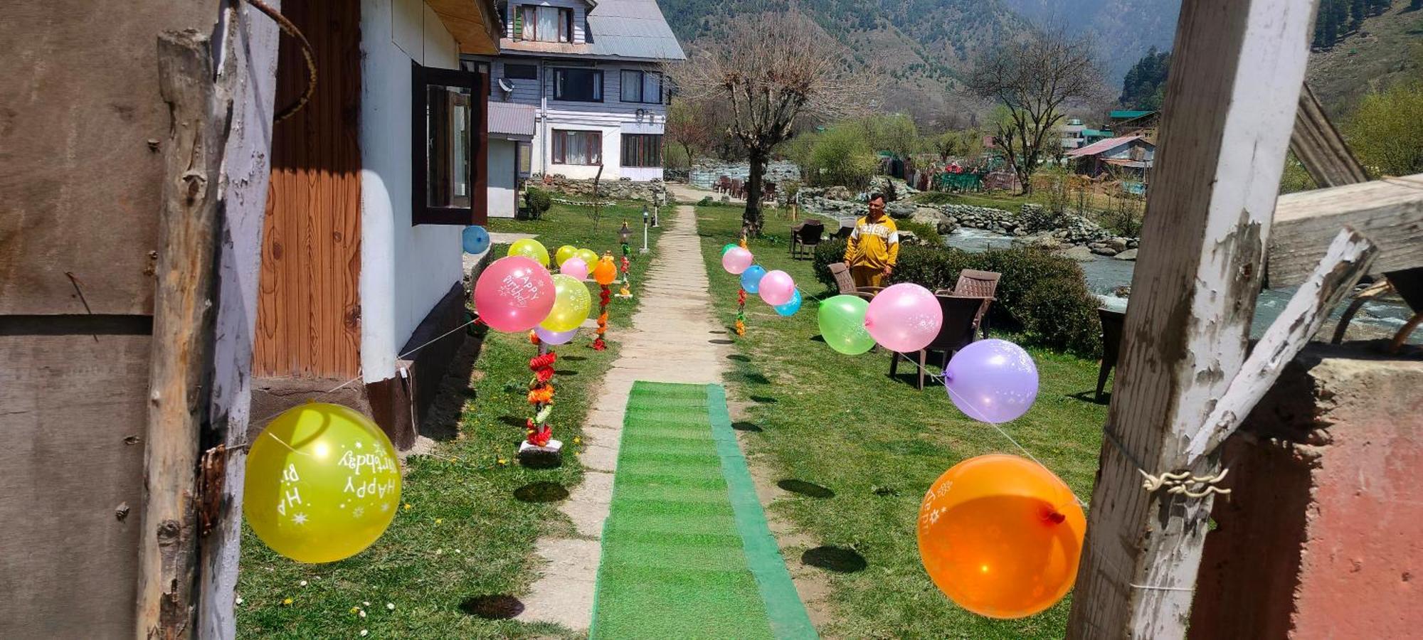 White House 3* Pahalgam