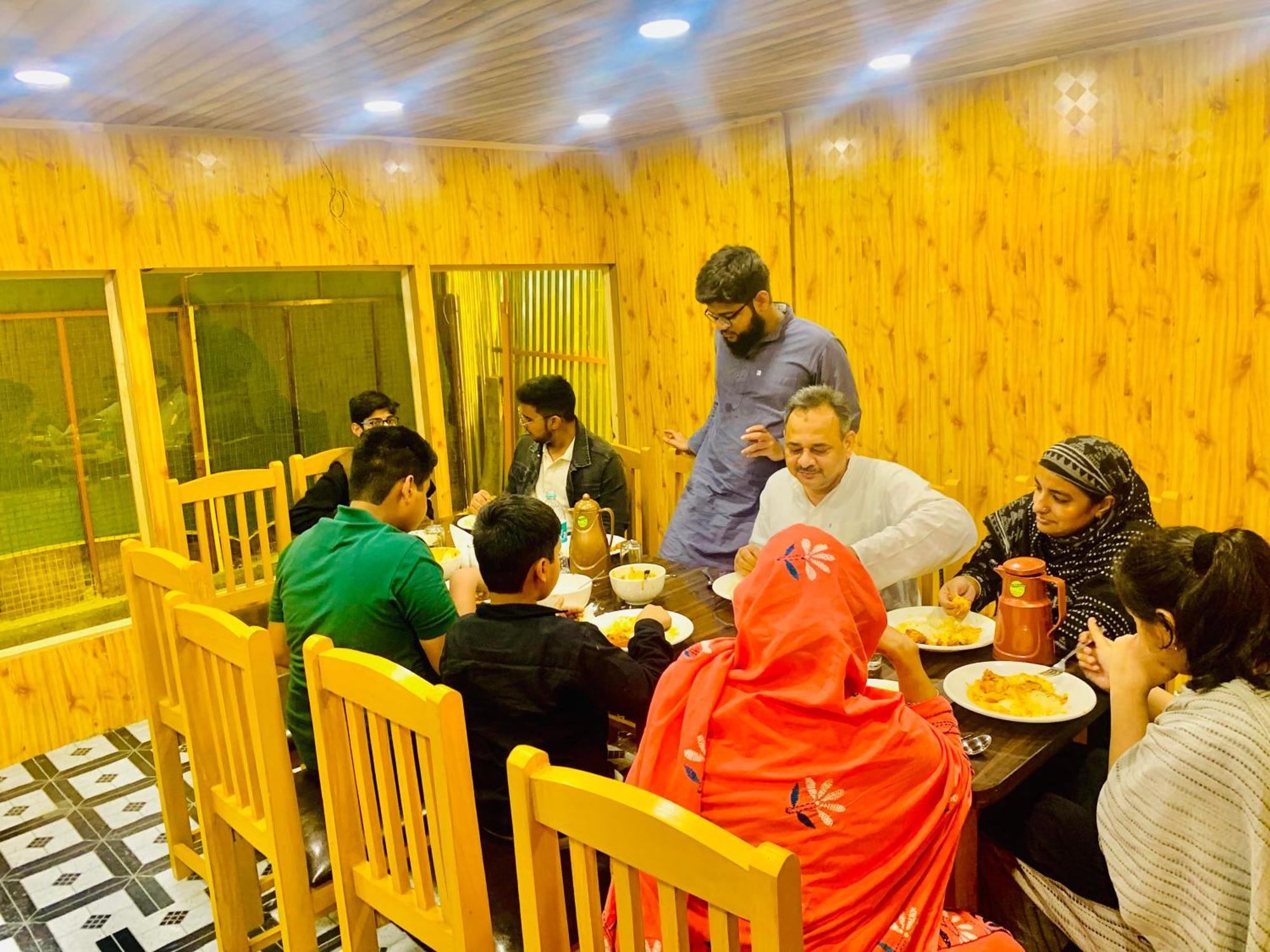King Palace Pahalgam