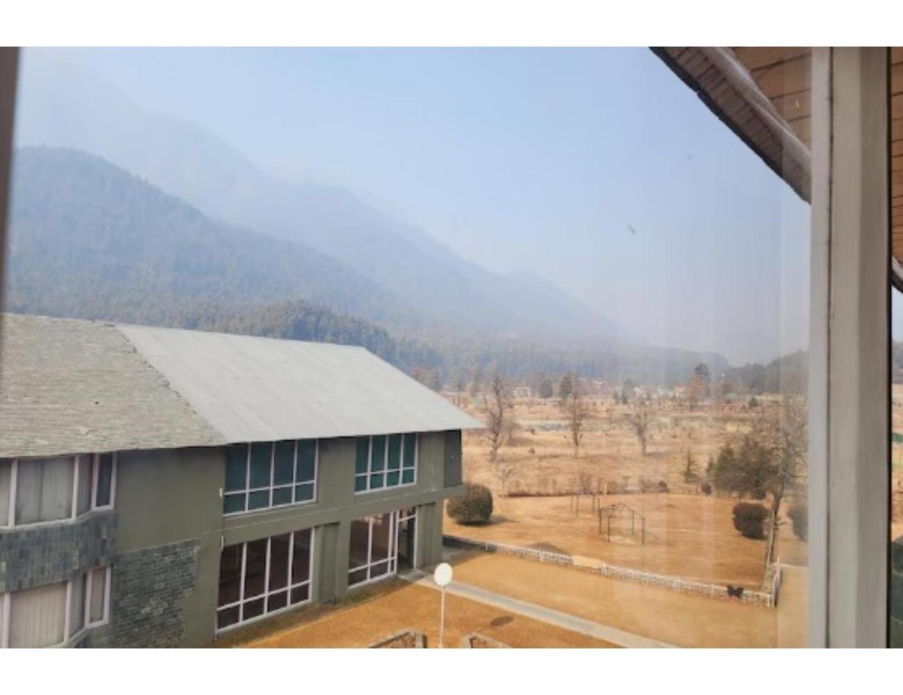 Woodstock ,pahalgam *