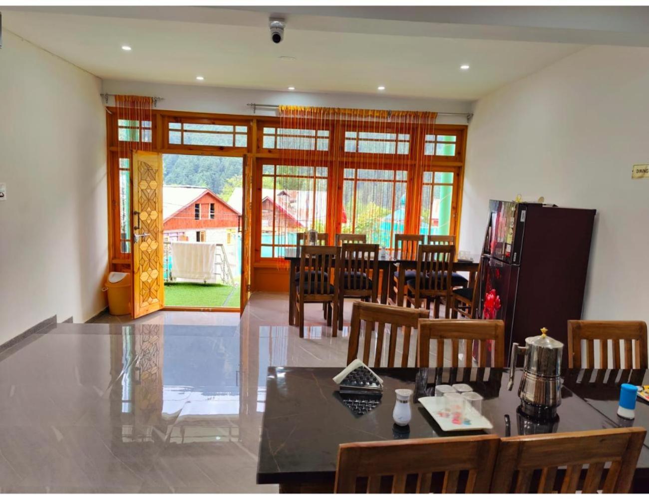 Crown Plaza, Pahalgam