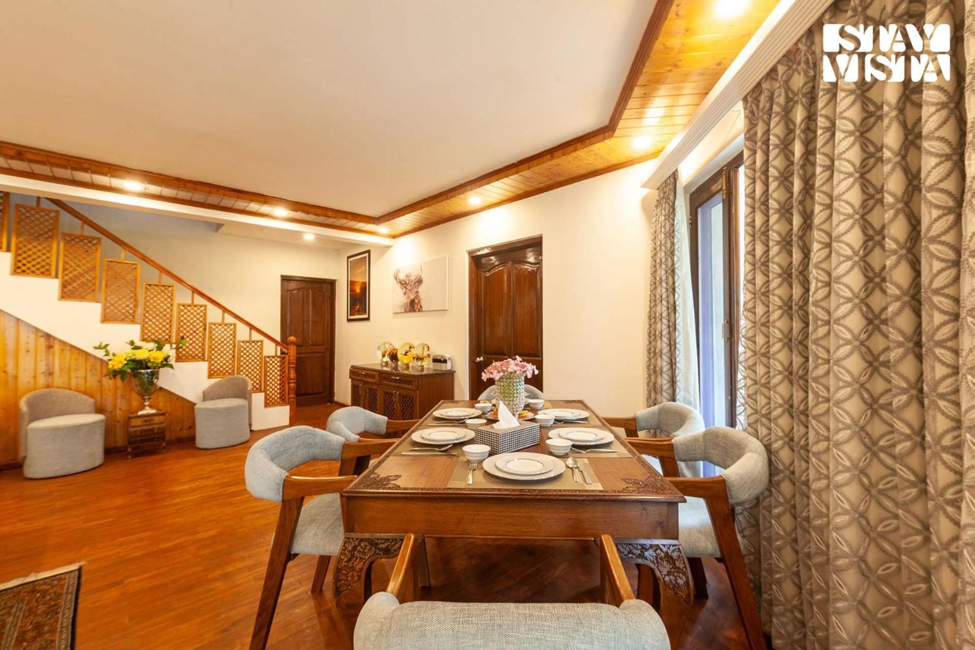 Villa Stayvista At Ruhaniyat