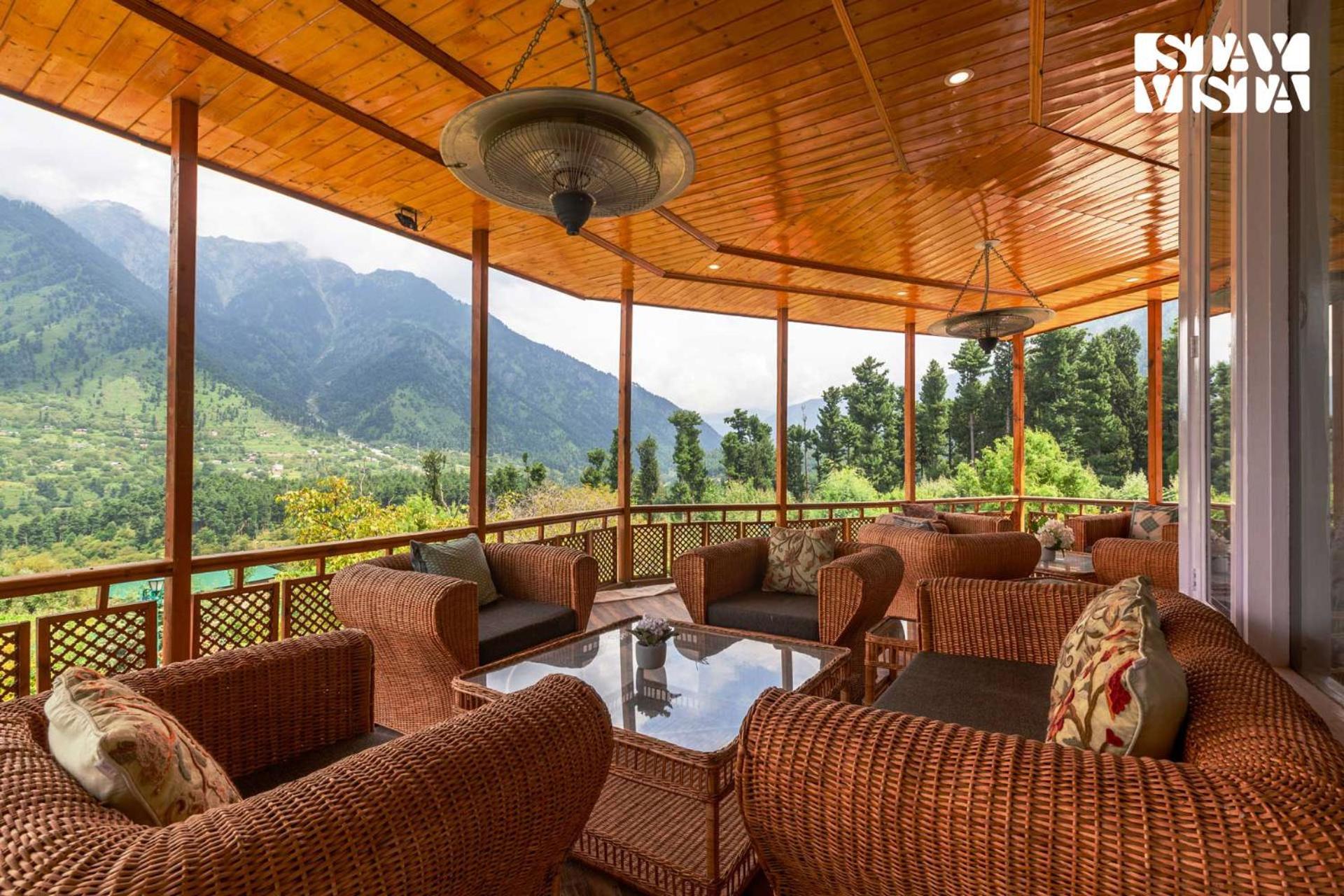 Stayvista At Ruhaniyat Villa