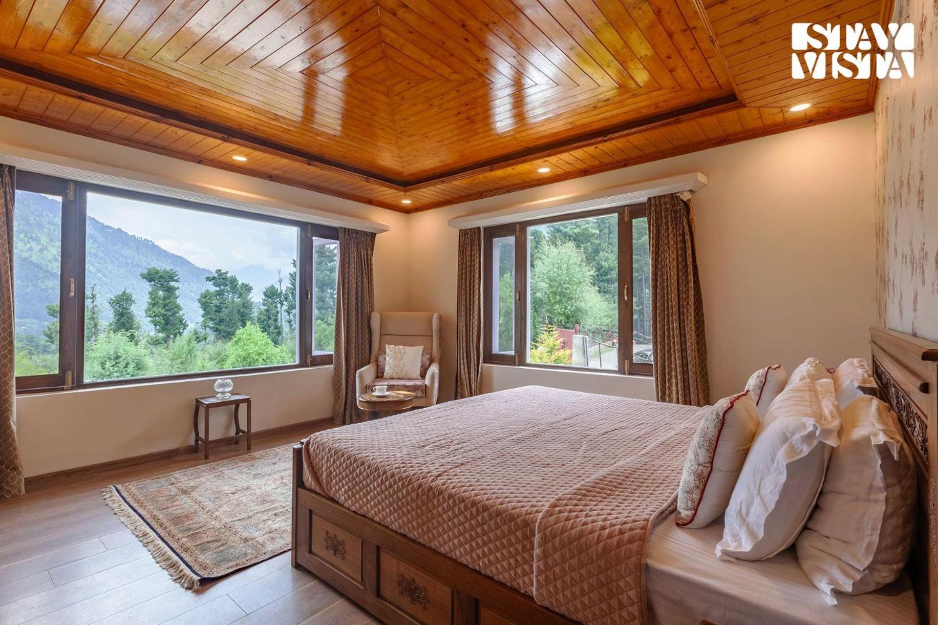 Villa Stayvista At Ruhaniyat *