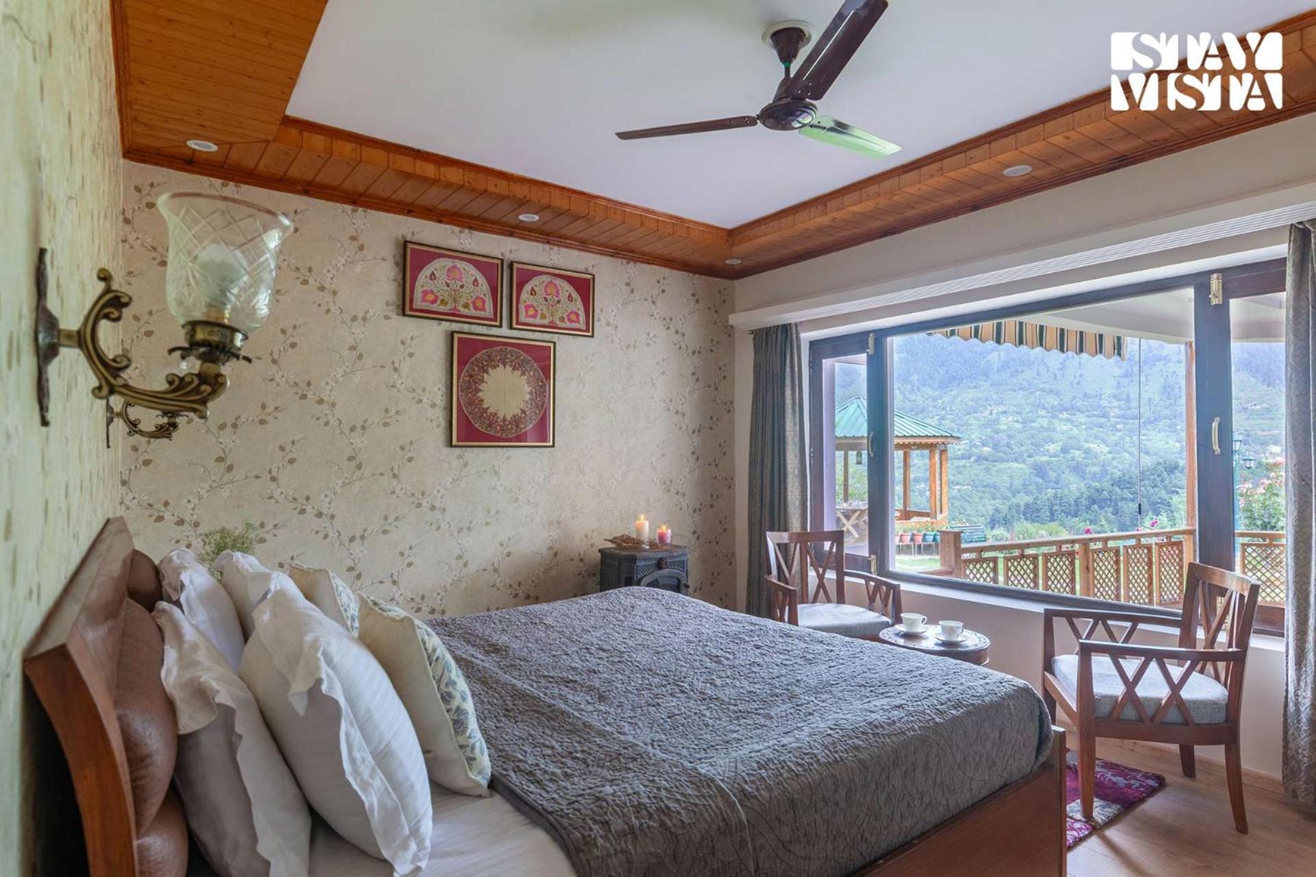 Stayvista At Ruhaniyat Villa *