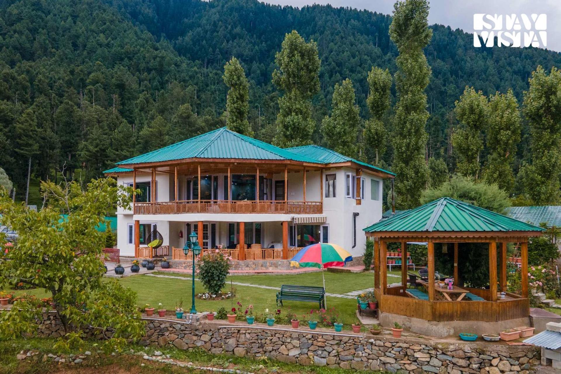 Stayvista At Ruhaniyat Villa