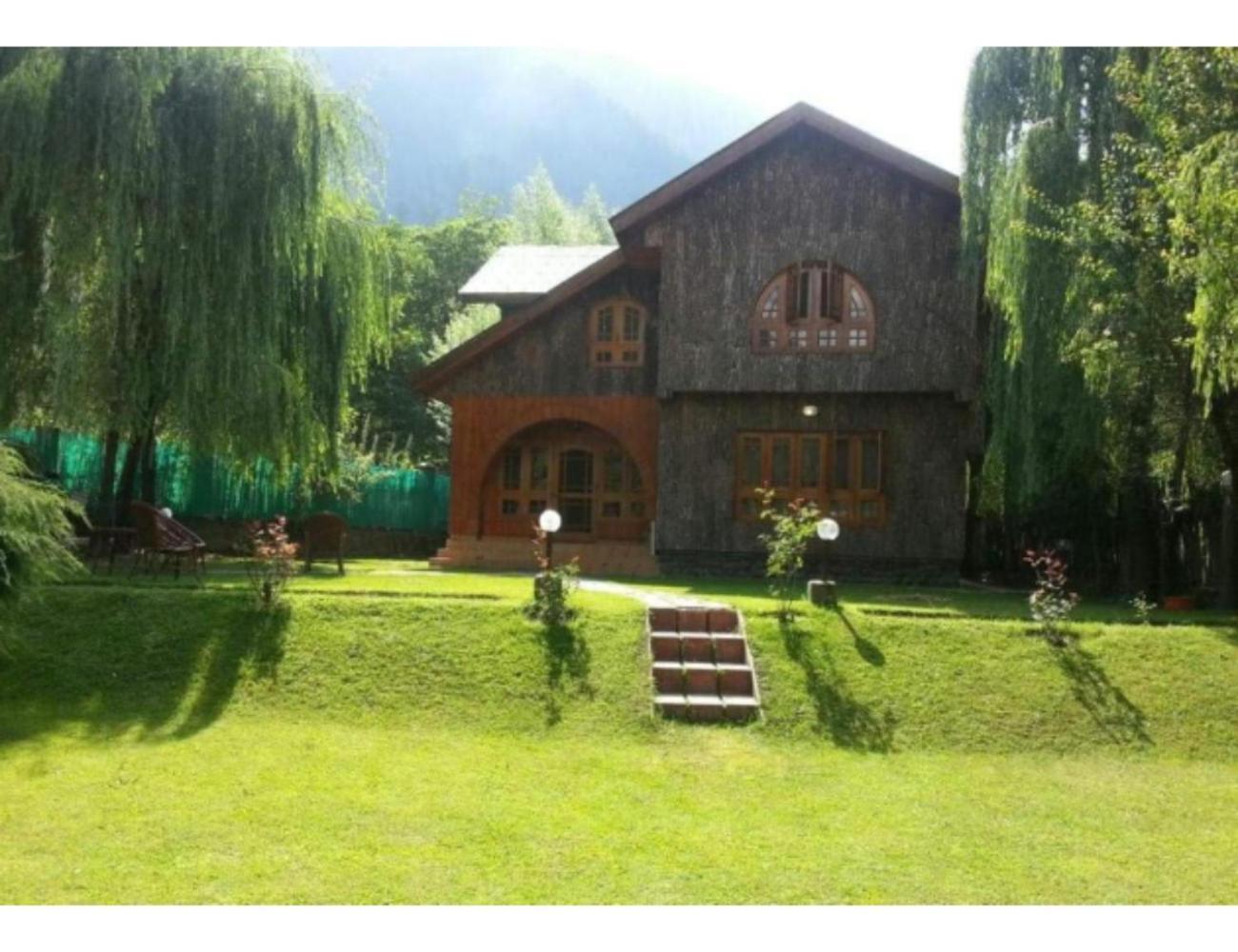 Mala Castle And Hotel, Homestay Pahalgam