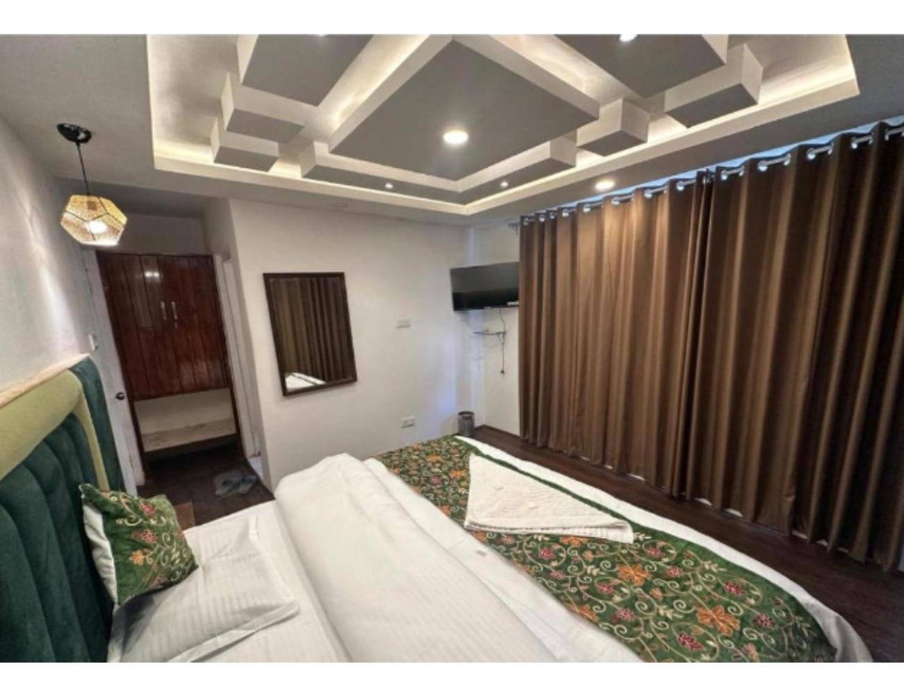 Homestay Mala Castle And Hotel, Pahalgam