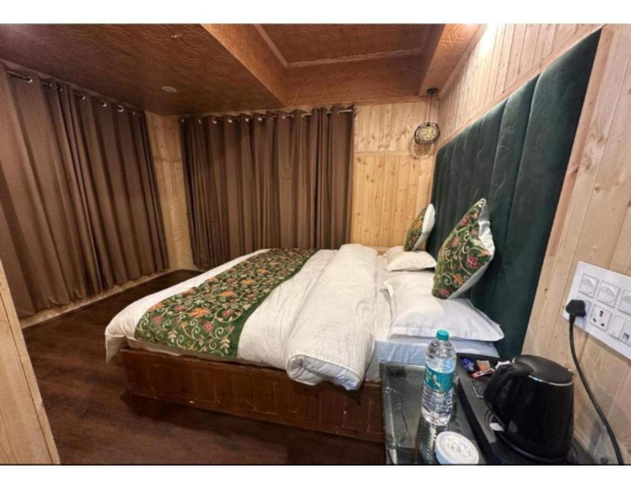 Homestay Mala Castle And Hotel, Pahalgam