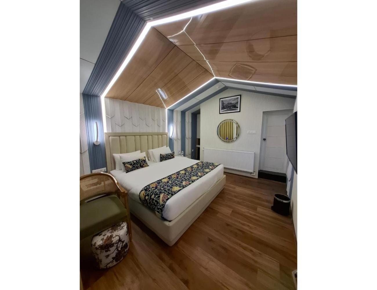 Homestay By Mehtab, Pahalgam
