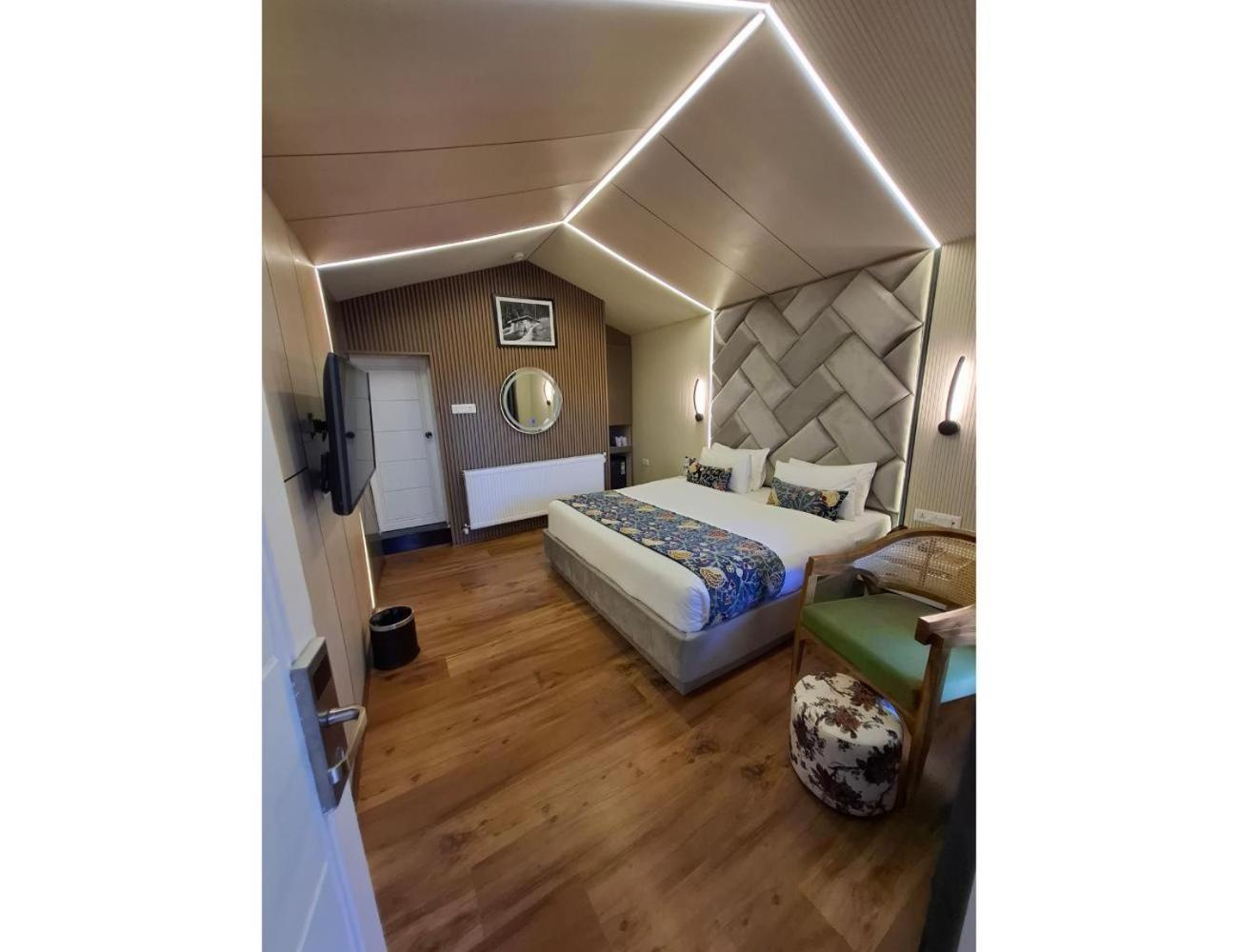 Homestay By Mehtab,