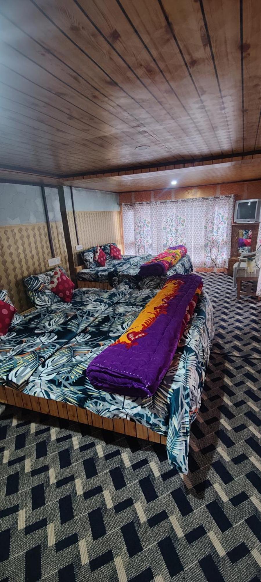 New Snow View Guest house *