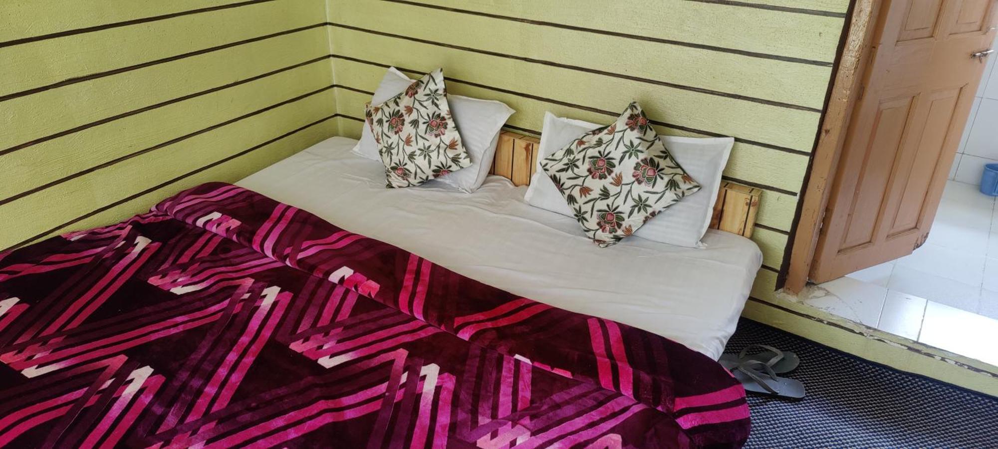 New Snow View Guest house Pahalgam