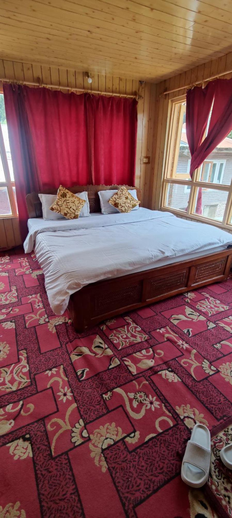 New Snow View Guest house