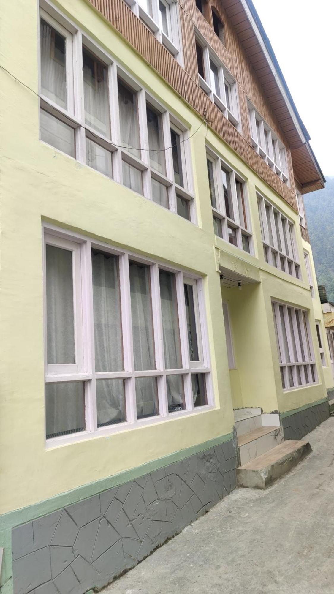 New Snow View Guest house *